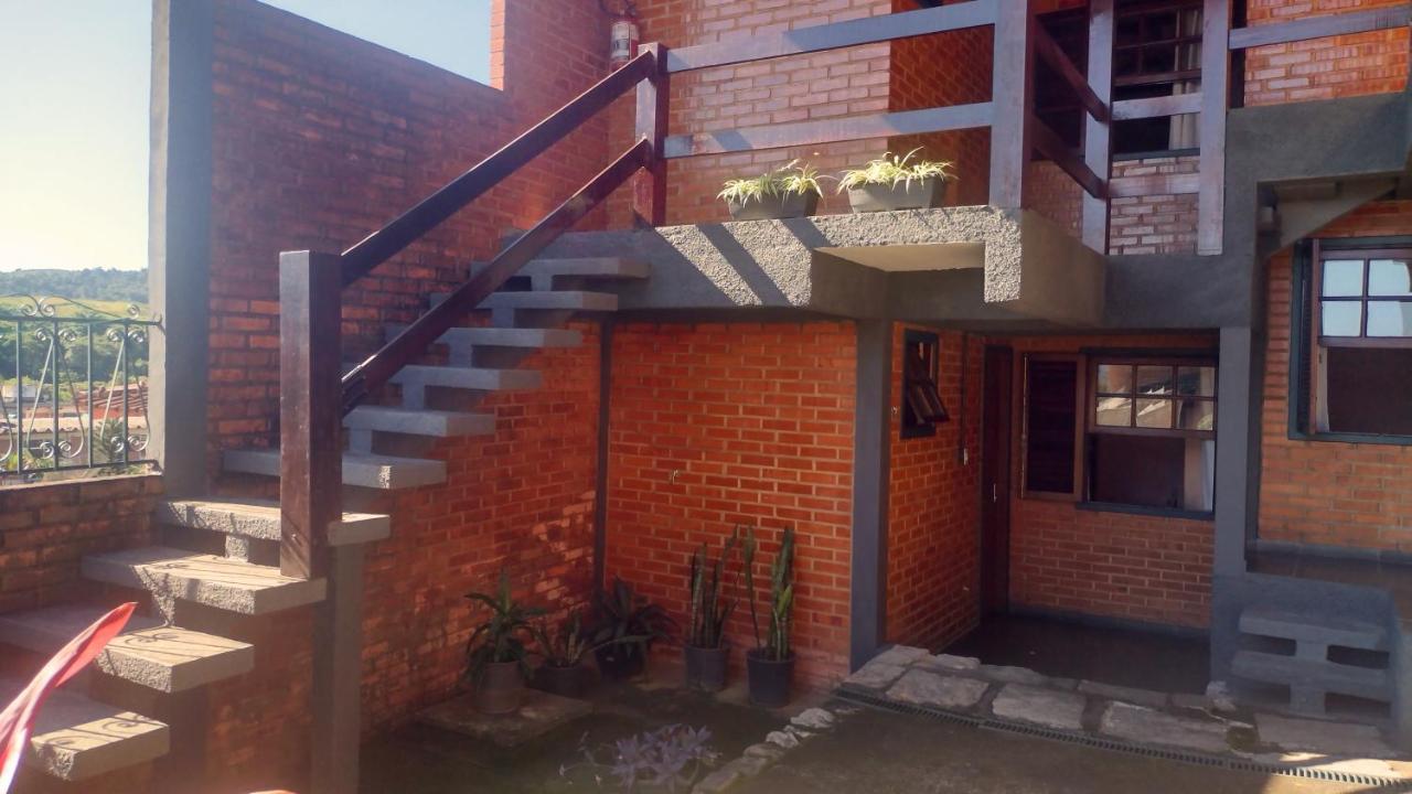 Pousada Vale Das Palmeiras Vassouras Exterior photo